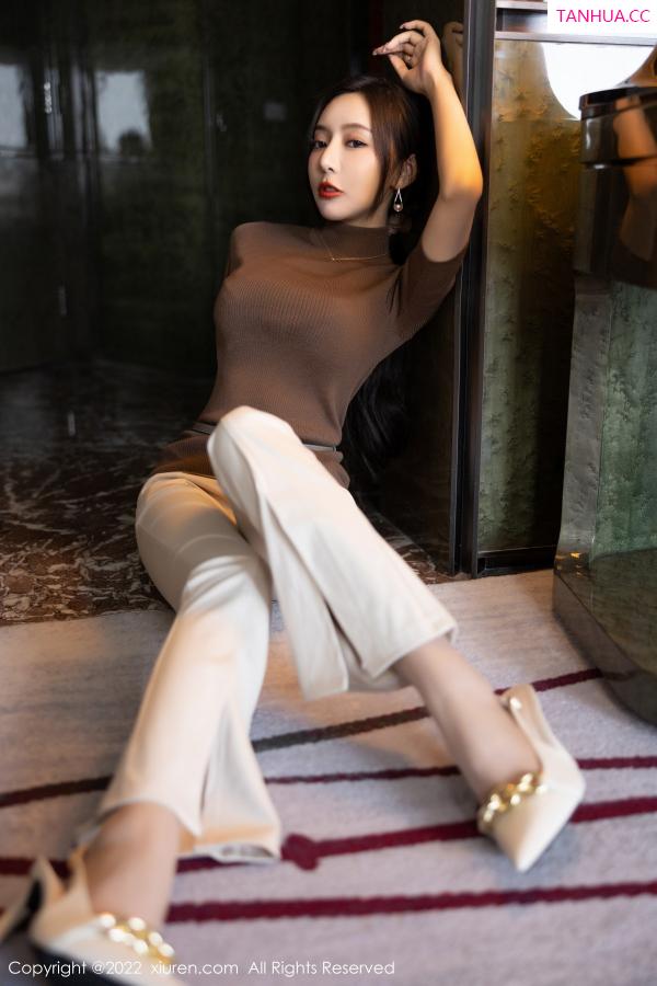 王馨瑶  [XiuRen]高清写真图 2022.12.09 No.5978 王馨瑶yanni 时尚美腿第21张图片